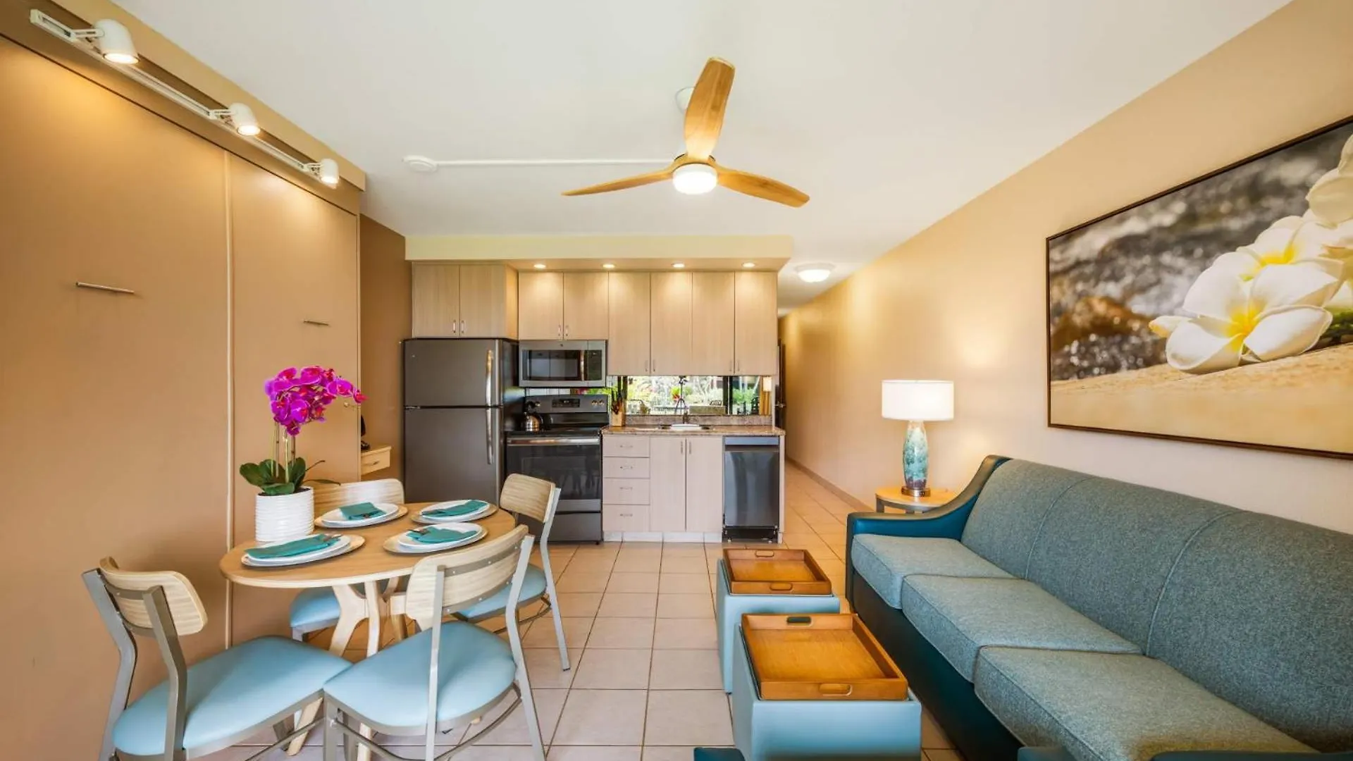 Kuleana Club #707 Oceanfront - 1 Bedroom & 1 Bathroom - Ground Floor Kahana